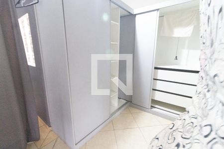 Casa de condomínio à venda com 400m², 4 quartos e 4 vagas Casa de condomínio à venda com 400m², 4 quartos e 4 vagasDetalhe