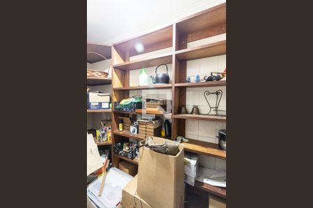 Casa de condomínio à venda com 400m², 4 quartos e 4 vagas Casa de condomínio à venda com 400m², 4 quartos e 4 vagasDespensa