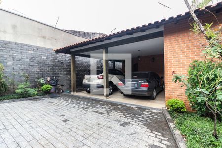 Casa de condomínio à venda com 400m², 4 quartos e 4 vagas Casa de condomínio à venda com 400m², 4 quartos e 4 vagasGaragem