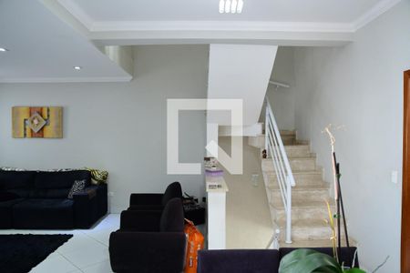 Sala de casa de condomínio para alugar com 3 quartos, 177m² em Jardim Nova Coimbra, Cotia
