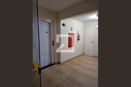 Hall de entrada de apartamento à venda com 2 quartos, 80m² em Parque Italia, Campinas