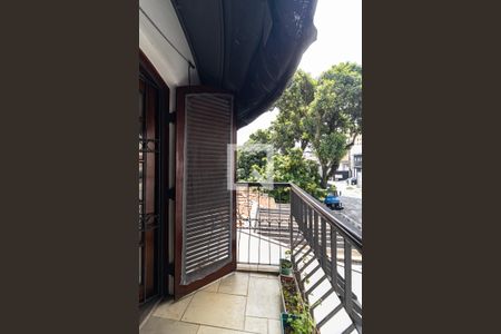 Casa à venda com 196m², 3 quartos e 3 vagas Casa à venda com 196m², 3 quartos e 3 vagasVaranda da Suíte