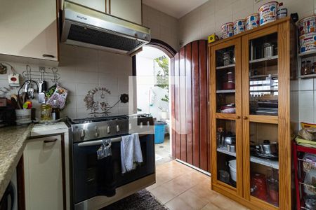 Casa à venda com 196m², 3 quartos e 3 vagas Casa à venda com 196m², 3 quartos e 3 vagasCozinha