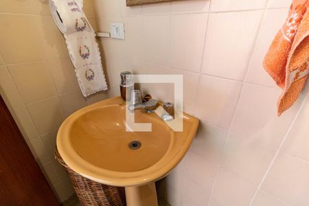 Casa à venda com 196m², 3 quartos e 3 vagas Casa à venda com 196m², 3 quartos e 3 vagasBanheiro da Área de Lazer