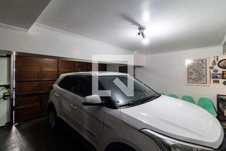Casa à venda com 196m², 3 quartos e 3 vagas Casa à venda com 196m², 3 quartos e 3 vagasGaragem