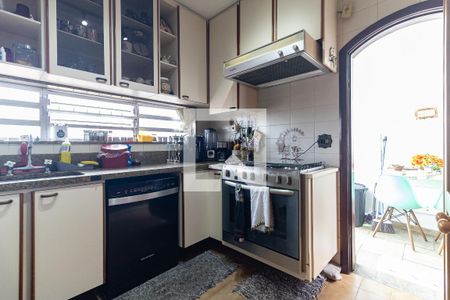 Casa à venda com 196m², 3 quartos e 3 vagas Casa à venda com 196m², 3 quartos e 3 vagasCozinha