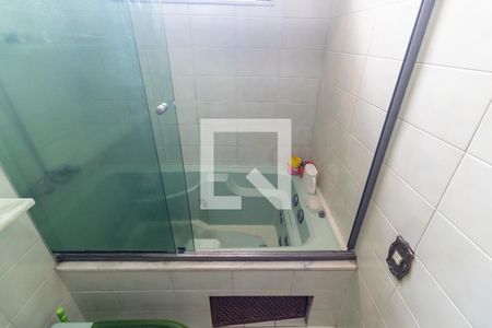 Casa à venda com 196m², 3 quartos e 3 vagas Casa à venda com 196m², 3 quartos e 3 vagasBanheiro da Suíte