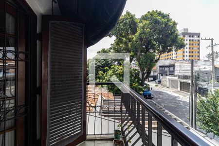 Casa à venda com 196m², 3 quartos e 3 vagas Casa à venda com 196m², 3 quartos e 3 vagasVaranda da Suíte