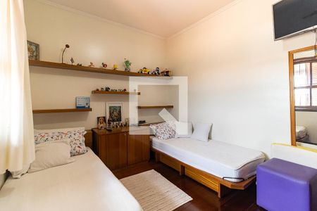 Casa à venda com 196m², 3 quartos e 3 vagas Casa à venda com 196m², 3 quartos e 3 vagasQuarto 2