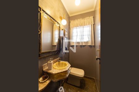 Casa à venda com 196m², 3 quartos e 3 vagas Casa à venda com 196m², 3 quartos e 3 vagasLavabo