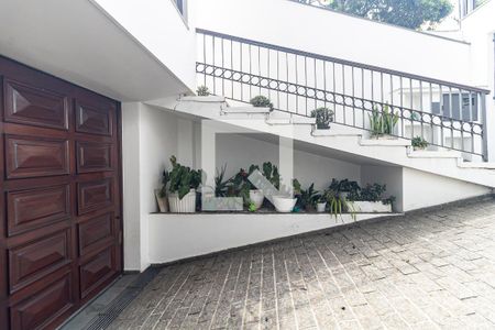 Casa à venda com 196m², 3 quartos e 3 vagas Casa à venda com 196m², 3 quartos e 3 vagasGaragem