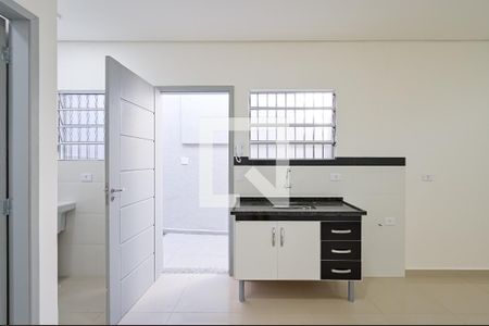 Cozinha de kitnet/studio para alugar com 1 quarto, 25m² em Vila Guarani (zona Sul), São Paulo