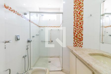 Banheiro de apartamento à venda com 3 quartos, 190m² em Coracao de Jesus, Belo Horizonte