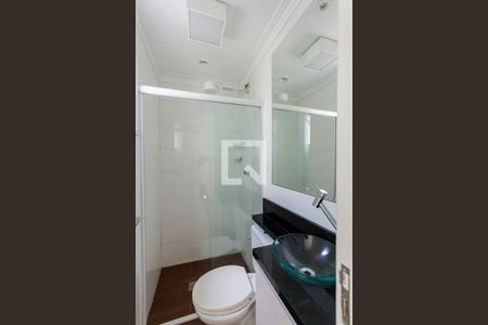 Banheiro de apartamento à venda com 1 quarto, 41m² em Parque das Nações, Santo André
