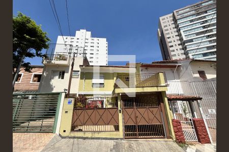 Fachada de casa à venda com 3 quartos, 110m² em Mirandópolis, São Paulo