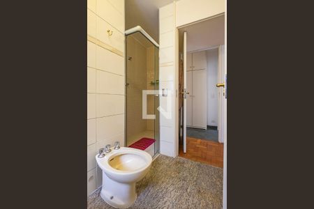 Suíte - Banheiro de apartamento para alugar com 3 quartos, 104m² em Vila Madalena, São Paulo