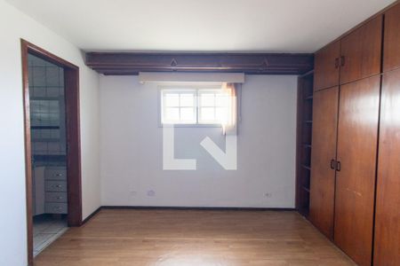 Quarto 2 Suite 2 de casa para alugar com 2 quartos, 190m² em Pilarzinho, Curitiba
