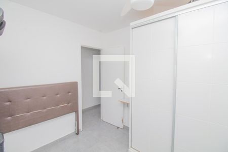 Quarto 2 de apartamento para alugar com 2 quartos, 44m² em Jardim Utinga, Santo André