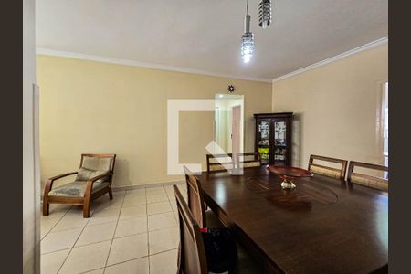 Apartamento para alugar com 220m², 2 quartos e 2 vagasSala