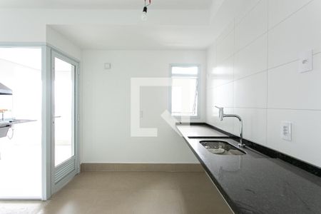 Cozinha de apartamento à venda com 2 quartos, 66m² em Vila Azevedo, São Paulo