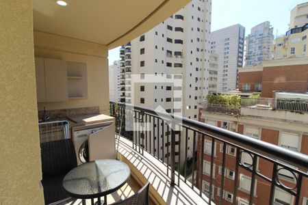 Varanda de apartamento à venda com 1 quarto, 38m² em Vila Nova Conceição, São Paulo
