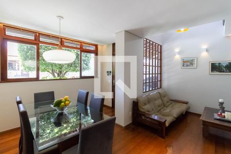 Sala  de casa à venda com 3 quartos, 130m² em Santa Amelia , Belo Horizonte