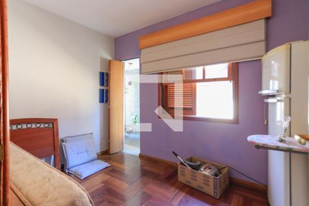 Casa à venda com 246m², 4 quartos e 4 vagas Casa à venda com 246m², 4 quartos e 4 vagasQuarto 3