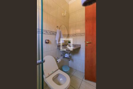 Casa à venda com 246m², 4 quartos e 4 vagas Casa à venda com 246m², 4 quartos e 4 vagasBanheiro do Quarto 3