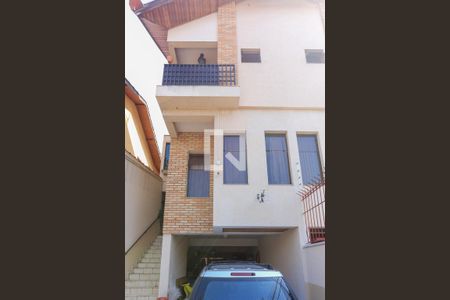 Casa à venda com 246m², 4 quartos e 4 vagas Casa à venda com 246m², 4 quartos e 4 vagasÁrea Externa