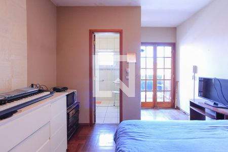 Casa à venda com 246m², 4 quartos e 4 vagas Casa à venda com 246m², 4 quartos e 4 vagasSuíte 4