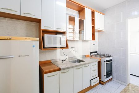 Cozinha de apartamento à venda com 2 quartos, 64m² em Rio Branco, Porto Alegre