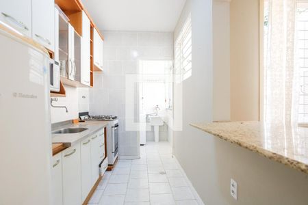 Cozinha de apartamento à venda com 2 quartos, 64m² em Rio Branco, Porto Alegre