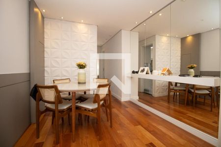 Sala, ambiente de jantar de apartamento à venda com 2 quartos, 72m² em Moema, São Paulo