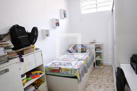 Quarto 2 de casa para alugar com 2 quartos, 90m² em Vila Albertina, São Paulo