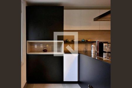 Casa à venda com 476m², 4 quartos e 4 vagas