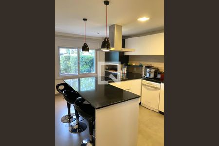 Casa à venda com 476m², 4 quartos e 4 vagas