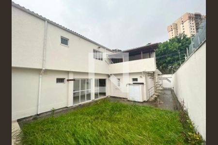 Casa à venda com 5 quartos, 300m² em Santo Amaro, São Paulo