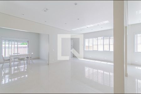 Sala de casa à venda com 4 quartos, 218m² em Vila Mariana, São Paulo