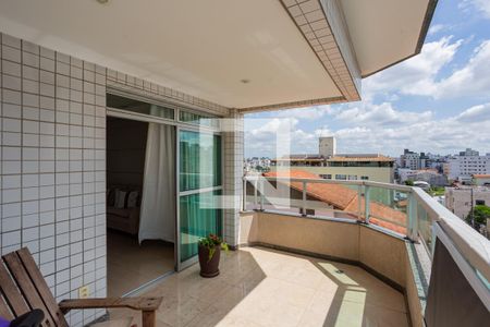 Varanda de apartamento à venda com 4 quartos, 140m² em Alto Barroca, Belo Horizonte