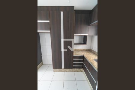 Sala/cozinha  de apartamento para alugar com 2 quartos, 60m² em Vila Monte Belo, Itaquaquecetuba