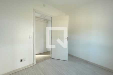 Quarto 2 de apartamento para alugar com 2 quartos, 60m² em Jardim Leopoldina, Porto Alegre