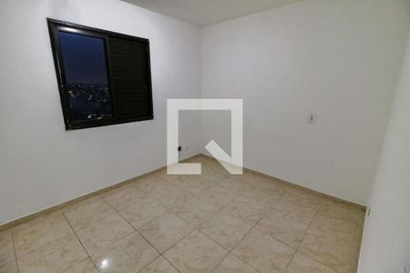 quarto 2 de apartamento para alugar com 2 quartos, 73m² em Jardim Maria Rosa, Taboão da Serra