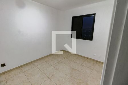 quarto 1 de apartamento para alugar com 2 quartos, 73m² em Jardim Maria Rosa, Taboão da Serra