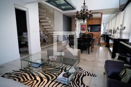 Apartamento à venda com 120m², 2 quartos e 2 vagasSala