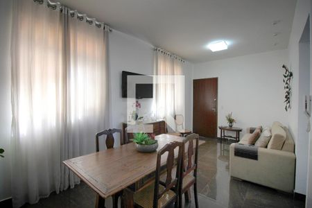 Sala de apartamento à venda com 3 quartos, 77m² em Santa Tereza, Belo Horizonte