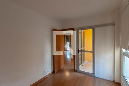 Quarto 1 de apartamento para alugar com 3 quartos, 110m² em Cruzeiro, Belo Horizonte