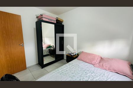 Quarto 1 de apartamento para alugar com 2 quartos, 60m² em Setor Faicalville, Goiânia