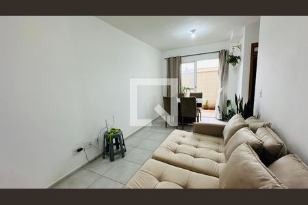 Sala de apartamento para alugar com 2 quartos, 60m² em Setor Faicalville, Goiânia