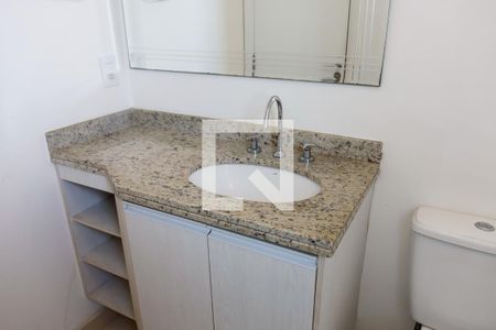 Apartamento à venda com 72m², 3 quartos e 2 vagas Apartamento à venda com 72m², 3 quartos e 2 vagasBanheiro da Suíte 3