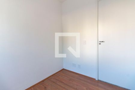 Quarto 1 de apartamento para alugar com 2 quartos, 33m² em Vila Carmosina, São Paulo